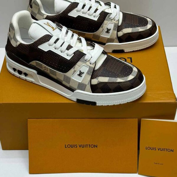 LV BROWN LEATHER LOW TRAINERS-108