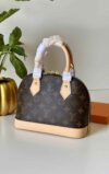 LV Iconic Heart Bag Charm-LV-BI-674
